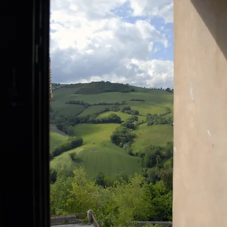 Palazzo Bonfranceschi Oda ve Kahvaltı
