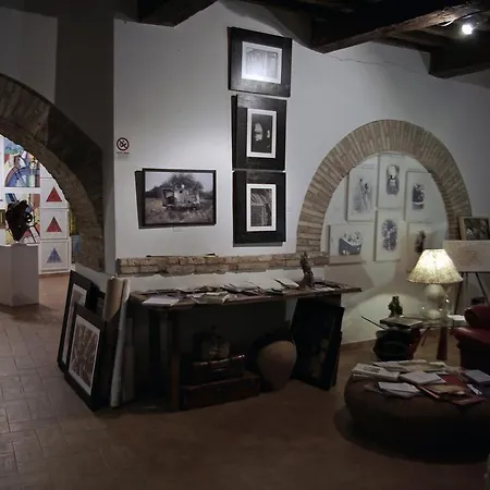 Palazzo Bonfranceschi Oda ve Kahvaltı Belforte del Chienti